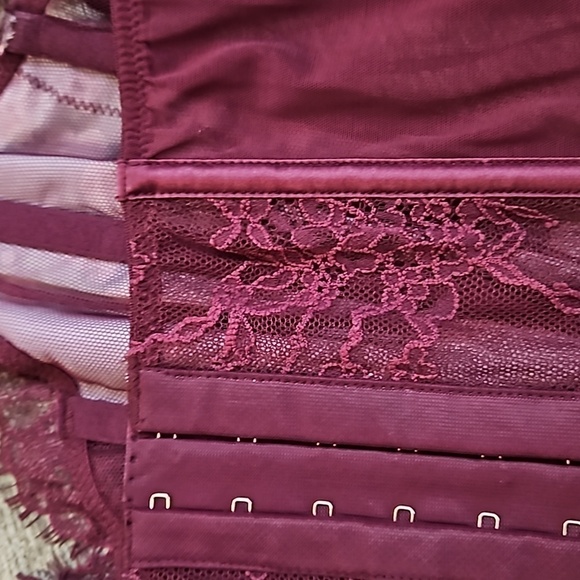 Victoria's Secret lace and floral corset bustier size xs - Picture 4 of 5